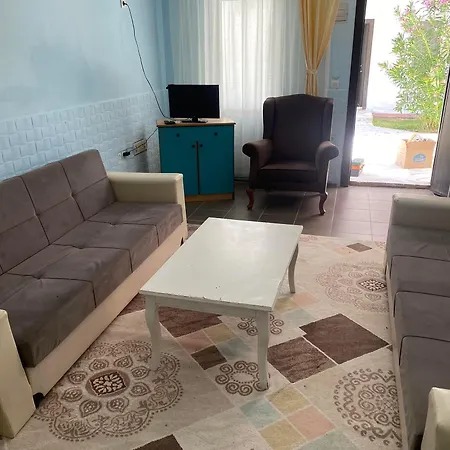 The Palm Club كوشاداسيه