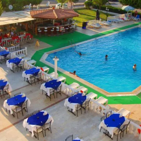 The Palm Club 쿠사다시