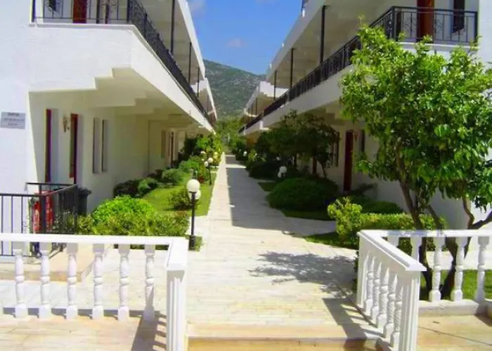 The Palm Club * Kusadasi
